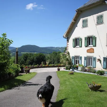 Maison Avec Salle De Jeux Et Parking Prive A - Fr-1-744-25 Landhaus *